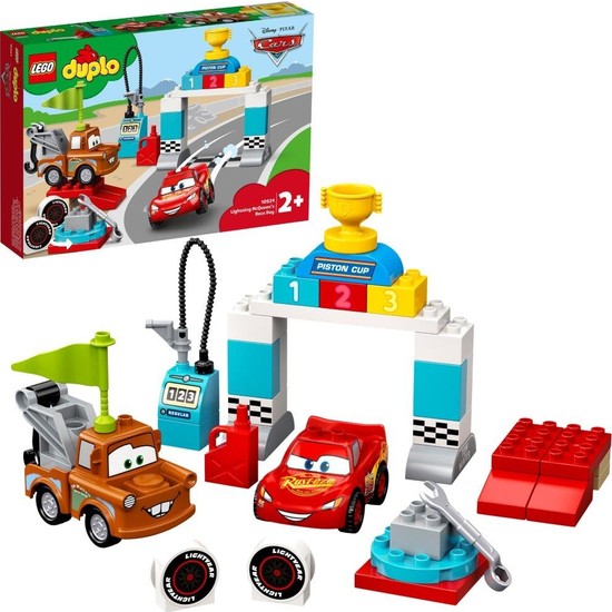 LEGO® DUPLO ǀ Disney ve Pixar Arabalar Şimşek McQueen’in Yarış Günü 10924 - Şimşek McQueen ve Mater ile Küçük Çocuk Oyuncağı (42 Parça)