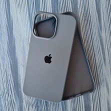 iPhone 15 Pro (6.1 Inç) Uyumlu Lansman Içi Kadife Silikon Kılıf