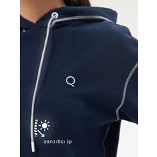 Qmari Lacivert Karyoka Dikişli Kadın Oversize Kapşonlu Sweatshirt | Yumuşacık Selanik | Nakışlı Beyaz Q Logo HOD5051