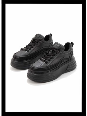Bambi Siyah  Kadın Sneaker K01703027109