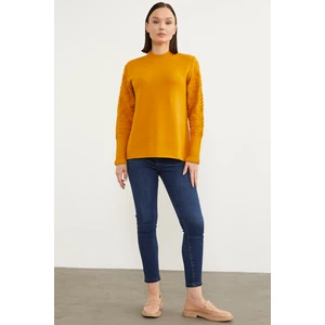 Kolları Motifli Yarım Balıkçı Triko Kazak - Güneş