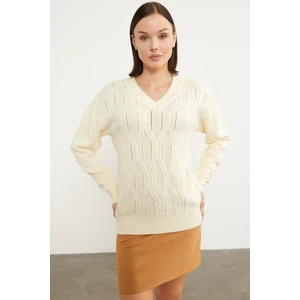 V Yaka Motifli Triko Kazak - Kemik