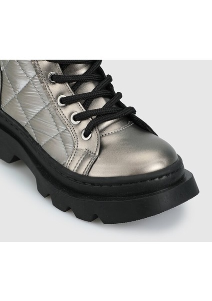 Platin Kız Çocuk Bot indirimleri