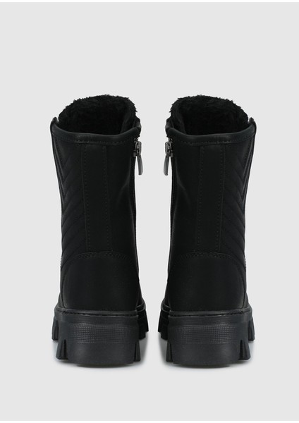 Siyah Kız Çocuk Bot fırsatları