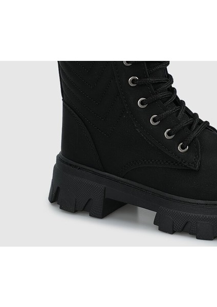 Siyah Kız Çocuk Bot indirimleri