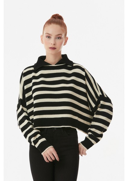 Çizgili Polo Yaka Oversize Triko Kazak