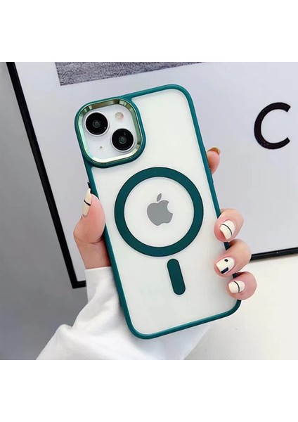 iPhone 15 Plus Uyumlu Kılıf Magsafe Özellikli Metal Kamera ve Tuş Tasarımlı Sararmaz Sert Şeffaf
