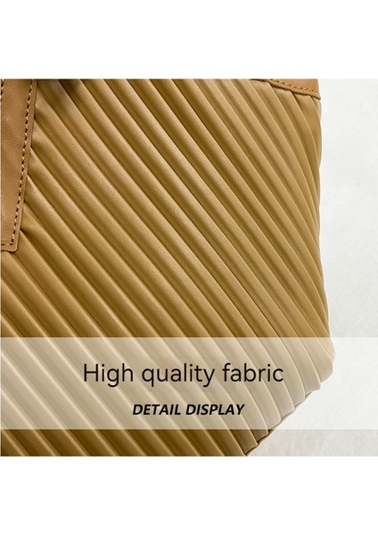 Modaya Uygun, Tek Omuzlu, Büyük Kapasiteli, Işe Gidip Gelirken Elde Taşınan Taşıma Çantası (Yurt Dışından) modelleri