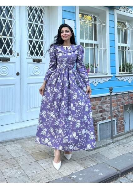 Tesettür Seyyar Yakalı Mor Güllü Belden Büzgülü Poplin Elbise fiyatları
