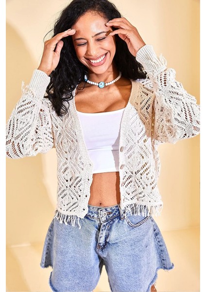 Kadın Ekru Püsküllü Mevsimlik Crop Hırka fiyatları