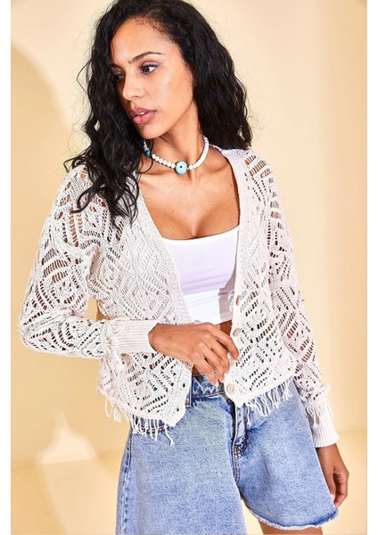 Kadın Ekru Püsküllü Mevsimlik Crop Hırka fırsatları