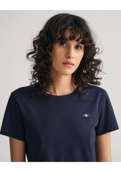 Kadın Lacivert Regular Fit Bisiklet Yaka T-Shirt 4200200.433