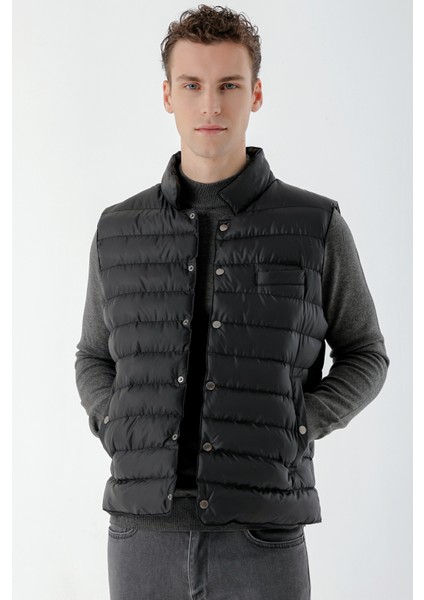 Erkek Siyah Polyester Çıtçıtlı Kapitone Yelek