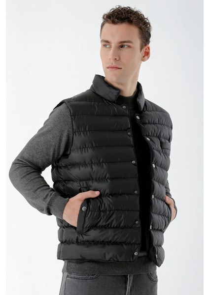 Erkek Siyah Polyester Çıtçıtlı Kapitone Yelek