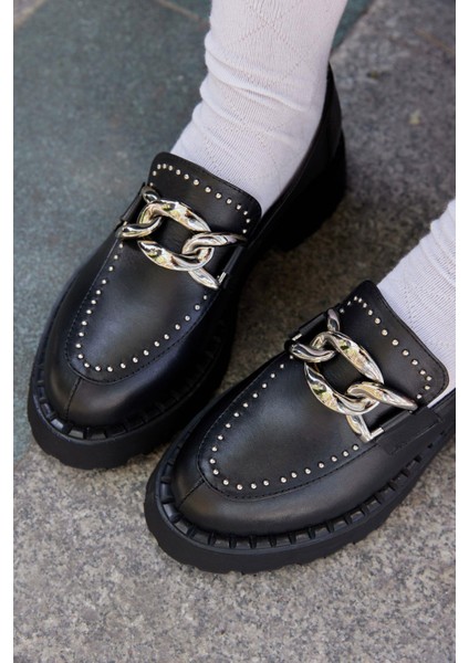 Pungy Siyah Deri Troklu Kadın Loafer