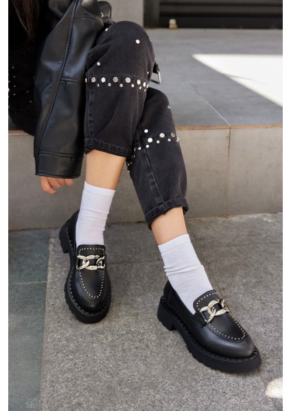 Pungy Siyah Deri Troklu Kadın Loafer