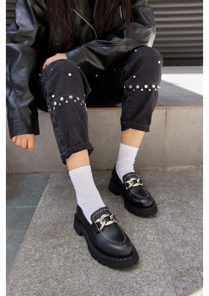 Pungy Siyah Deri Troklu Kadın Loafer