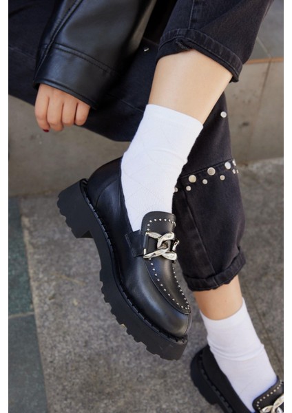 Pungy Siyah Deri Troklu Kadın Loafer