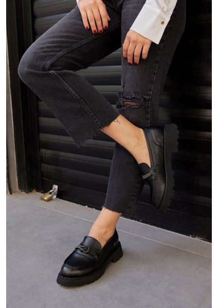 Lorita Siyah Deri Taşlı Kadın Loafer modelleri