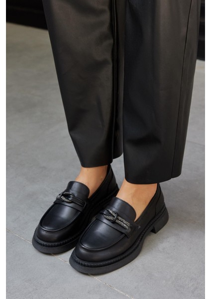Gigi Siyah Deri Taşlı Kadın Loafer