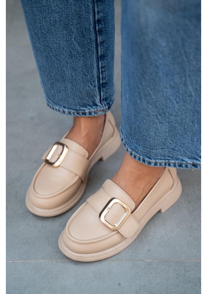 Balerine Nude Deri Altın Tokalı Kadın Loafer modelleri