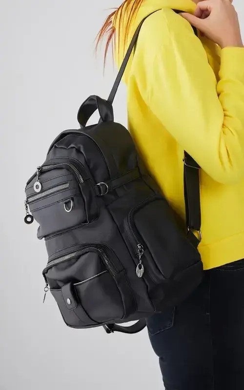 City Center Fashion Kadın Siyah Çok Gözlü Sırt Çantası Ergonomik Tasarım ile Şık Kullanım CTY-LBN-0131