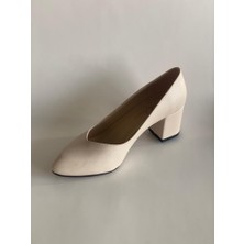 Akın Özmen Mat Bej Orta Topuklu (5cm) Ayakkabı
