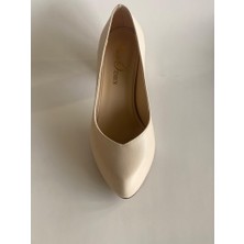 Akın Özmen Mat Bej Orta Topuklu (5cm) Ayakkabı