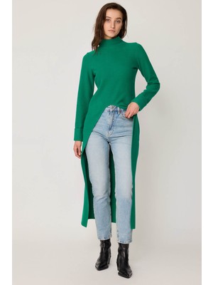 Vitrin Derin Yırtmaçlı Örme Bluz