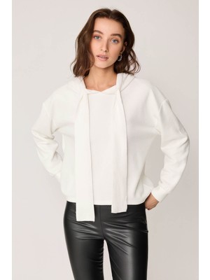 Vitrin Kalın Bağcıklı Kapüşonlu Bluz