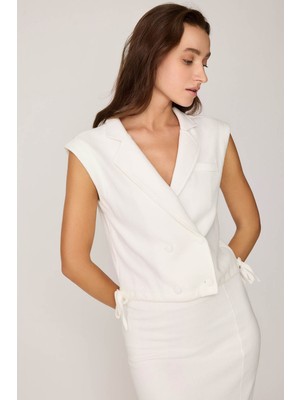 Vitrin Önü Düğmeli Beli Büzgülü Triko Yelek