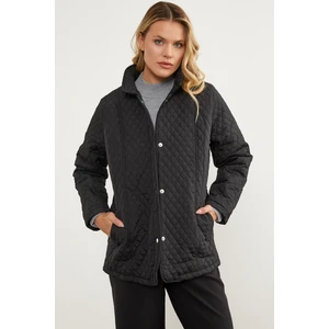 Çıt Çıtlı Gömlek Yaka Kapitone Mont - Siyah