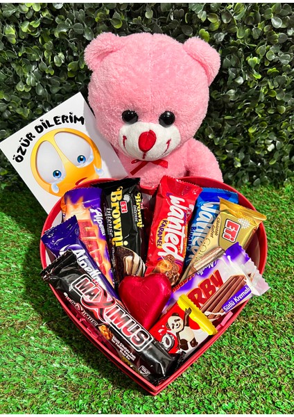 Özür Hediyesi Tatlı Pembe Ayıcık ve Kalp Kutuda Sevilen Lezzetler fiyatları