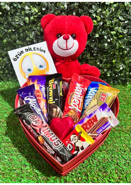 Sevgiliye Özür Dilerim Hediyesi Kırmızı Ayıcık ve Kalp Kutuda Çikolatalar Atıştırmalıklar fiyatları