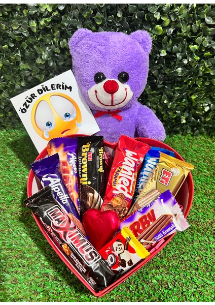 Sevgiliye Özür Hediyesi Mor Ayıcık ve Kalp Kutuda Çikolatalar Atıştırmalıklar fiyatları