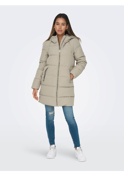Kapüşonlu Şişme Bej Kadın Mont 15205369