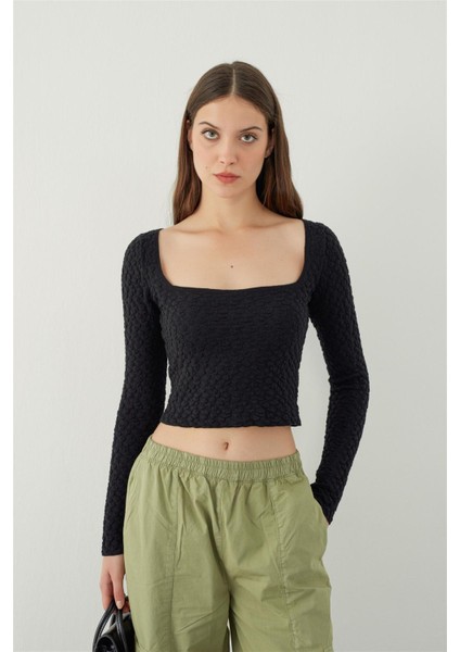 Siyah Kare Yaka Triko Bluz