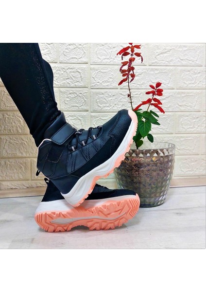 29194 Siyah-Pembe Cırtlı Fuspetli Kaymaz Kız Çocuk Bot fiyatları