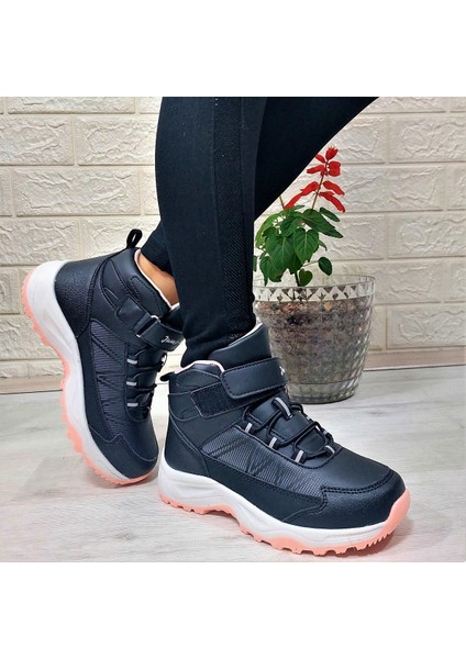 29194 Siyah-Pembe Cırtlı Fuspetli Kaymaz Kız Çocuk Bot fırsatları