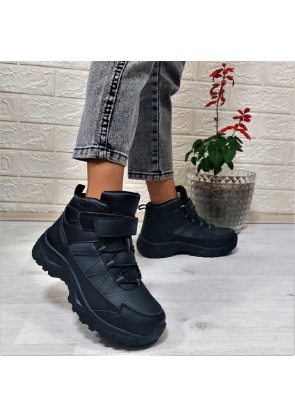 29194 Siyah Cırtlı Fuspetli Kaymaz Erkek Çocuk Bot indirimleri