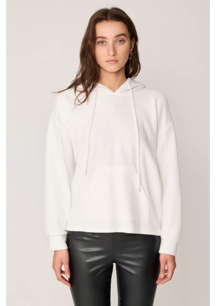 Omuz Dekolteli Kanguru Cep Kapüşonlu Sweatshirt