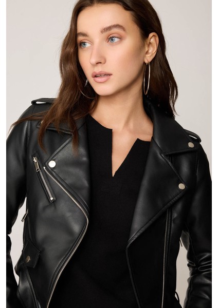 Kesik V Yaka Ters Dikiş Bluz modelleri