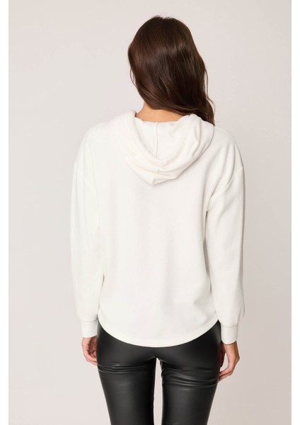 Kalın Bağcıklı Kapüşonlu Bluz indirimleri