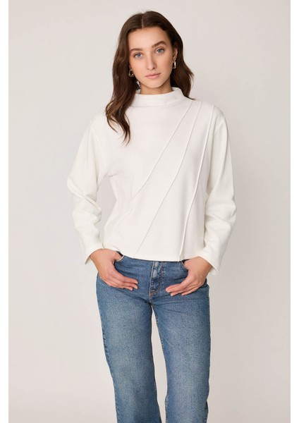 Dik Yaka Önü Dikişli Arkası Fermuarlı Bluz modelleri