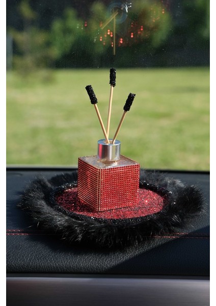 Kırmızı Pullu Siyah Kordon Siyah Tüy Kaymaz Ped & Kırmızı Kare Kavanoz Koku Set