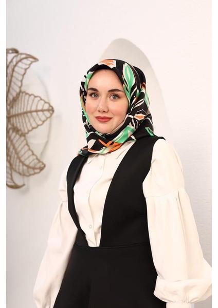 Siyah-Vizon Geometrik Yaprak Desen Tivil Ipek Eşarp 11407-51