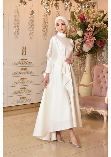 Defne Abiye Elbise Kırık Beyaz Saten Kumaş Oval Kuyruk Detaylı Kadınlar İçin modelleri