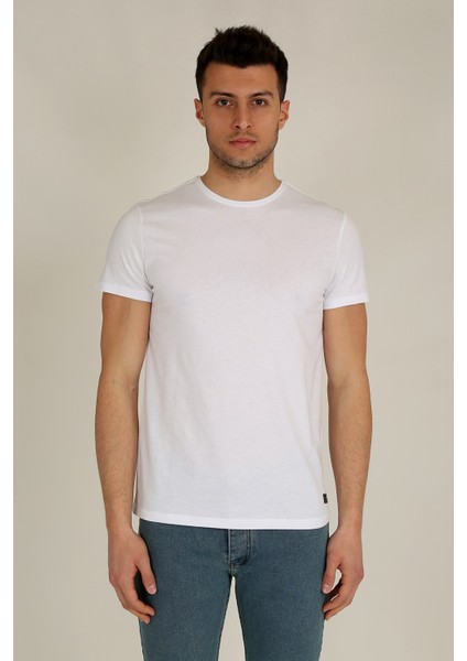 Erkek Basic Slim Fit Bisiklet Yaka Kısa Kollu T-Shirt 21K-3400729-1 Beyaz