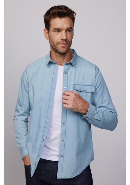 Slim Fit Uzun Kol Çıt Çıtlı Tek Cep Kapaklı Denim Mavi Erkek Gömlek