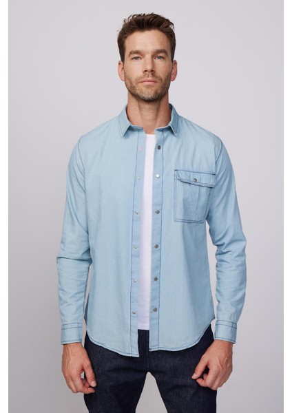 Slim Fit Uzun Kol Çıt Çıtlı Tek Cep Kapaklı Denim Mavi Erkek Gömlek modelleri